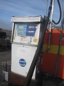 Gas pump circa?