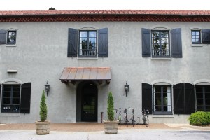 Come on back y'all, you hear.