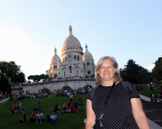 This photo looks like Sacre Coeur is on a green screen. I was really there!